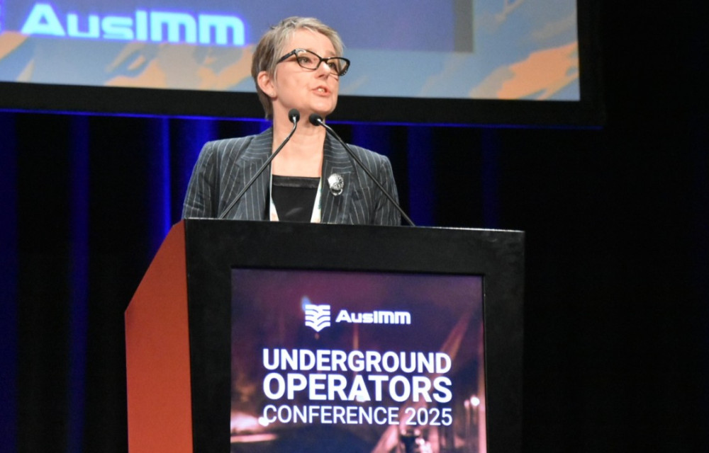 Laura Tyler delivers a keynote at UGOPS2025, urging mining professionals to back innovation, embrace technology, and lead with purpose.